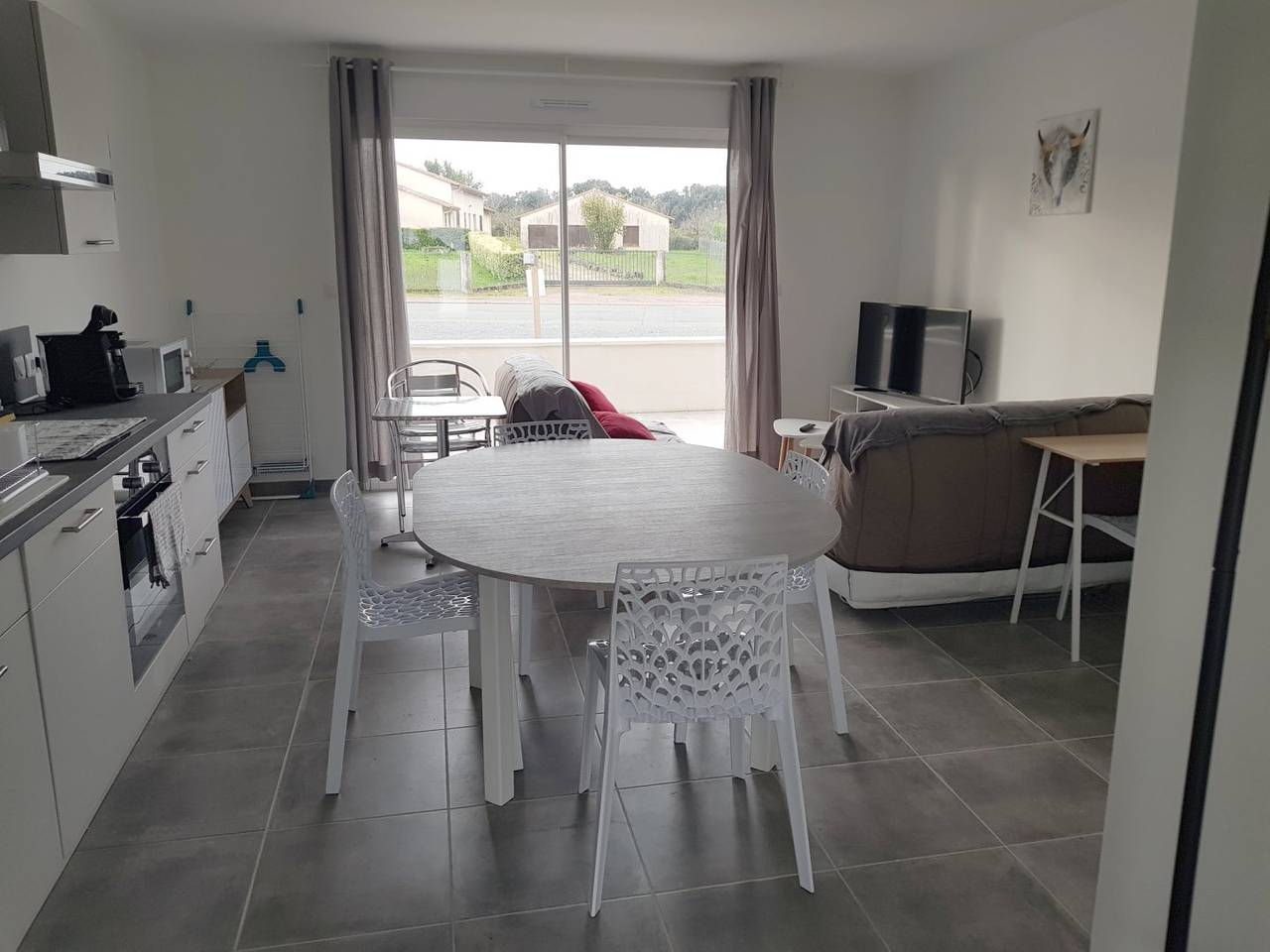 Appartement entier, Logs T3 - résidence Neptune, à 250 m des thermes in Jonzac, Région de Jonzac