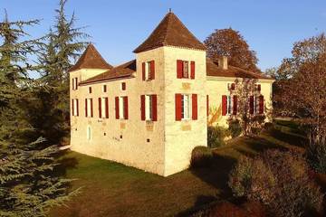 Gîte pour 21 personnes, avec jardin à Bourlens