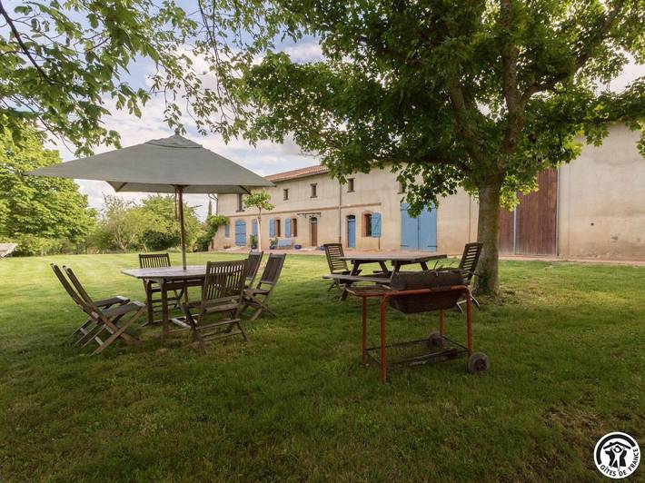 Gîte pour 9 personnes, avec Terrasse et Jardin