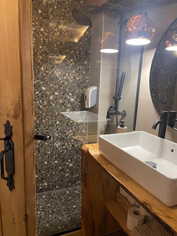 Appartement entier, Apartment - Ground Floor in Région d'Iraklio-Héraklion