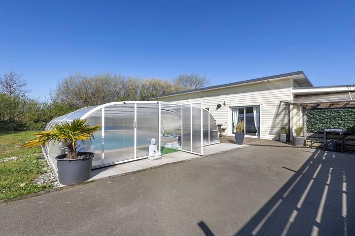 Location de vacances pour 11 personnes, avec jacuzzi et jardin à Kerlouan - 2