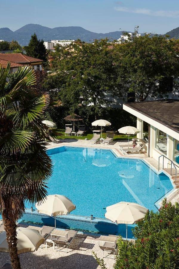 Hotel per 2 persone, con Balcone e Giardino nonché Piscina e Sauna a Abano Terme
