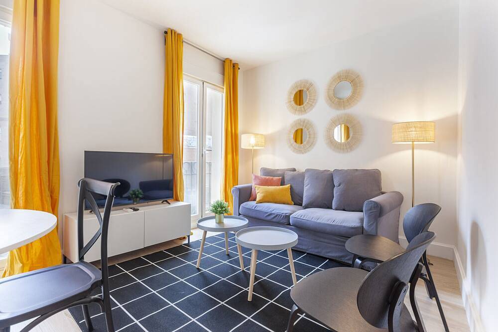 Ganze Wohnung, Universidad V apartment  in Madrid in Tetuán, Madrid