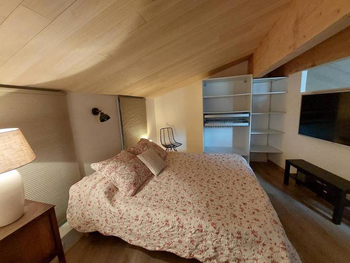 Appart’hôtel pour 3 personnes, avec Terrasse et Vue à Bruniquel