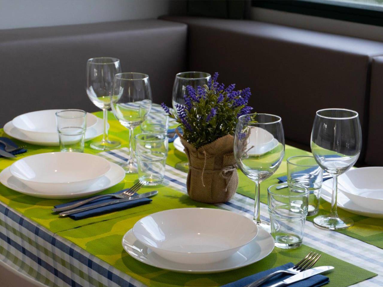 Sereno Camping Holiday Mobilehome Standard für 5 Personen in Moniga del Garda, Gardasee-Berge