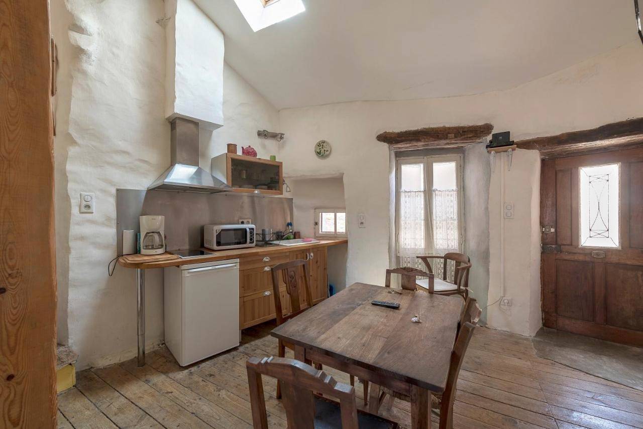 Studio in Sainte-Eulalie-de-Cernon, Parc naturel régional des Grands Causses