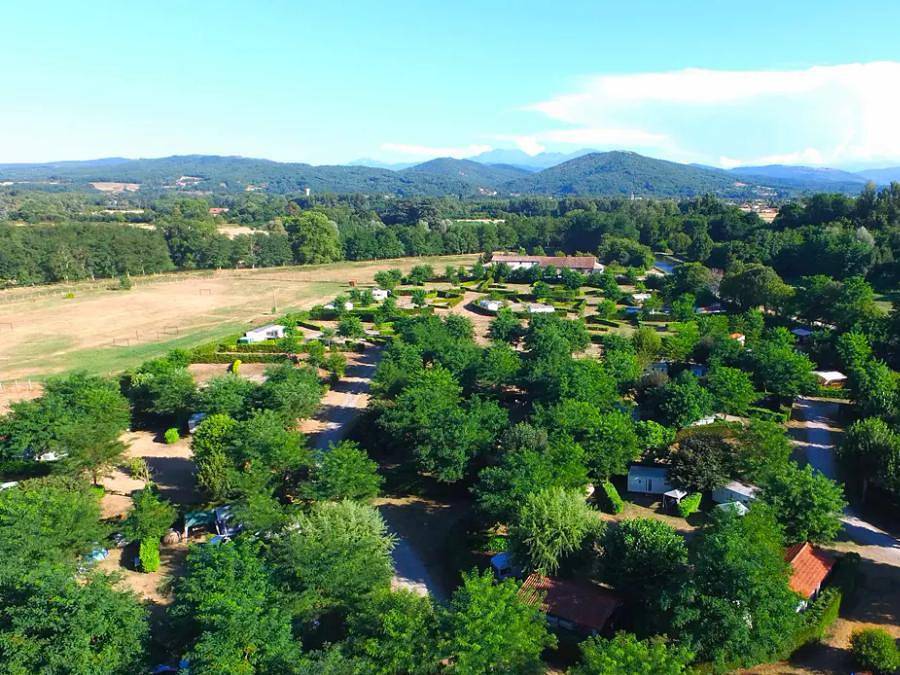 Flower Camping Les Mijeannes - Mobilhome 4 personas - 2 dormitorios - 4 plazas in Rieux-de-Pelleport, Ariège