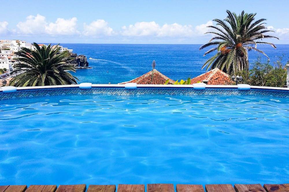 Villa typique avec vue directe sur la mer. Piscine privée. Aucun espace commun. in Las Aguas, San Juan de la Rambla