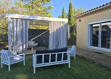 Gîte pour 6 personnes, avec terrasse et jardin à Bras