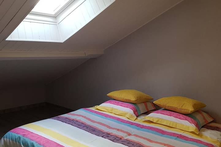 Location de vacances pour 6 personnes, avec terrasse et jardin à Lantriac - 4