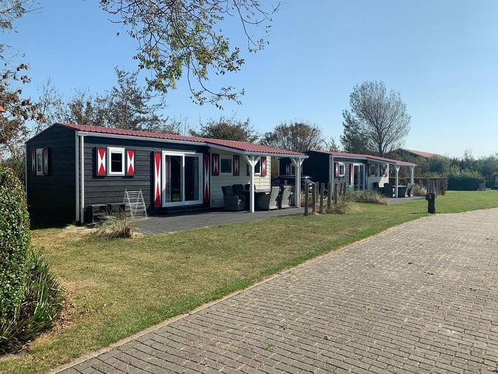 Camping für 4 Personen, mit Terrasse in Walcheren