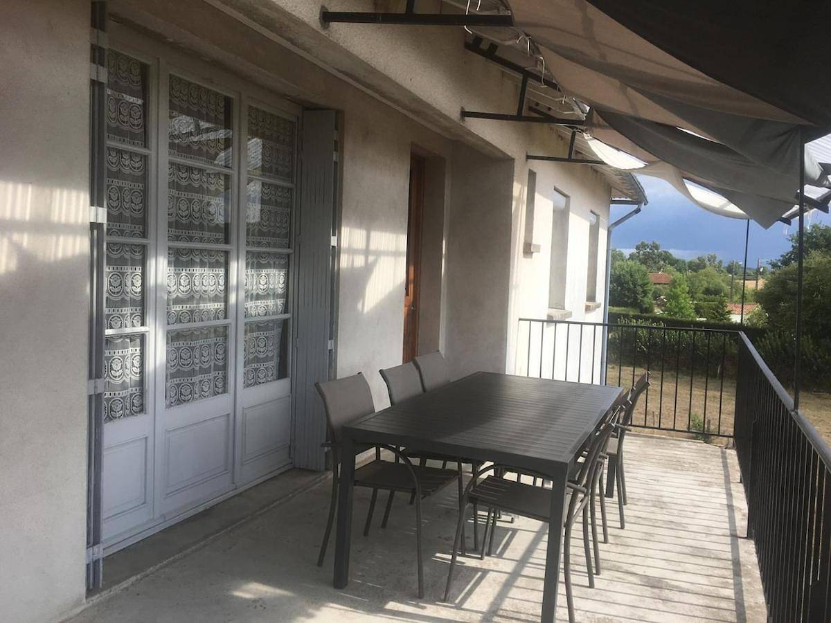 Appartement entier, Location saisonnière in Saint-Gérons, Région d'Aurillac