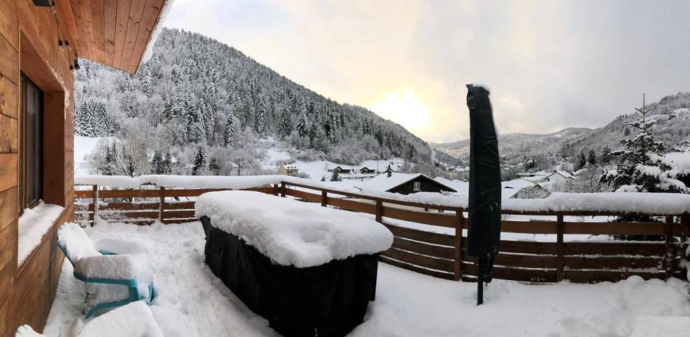 Chalet pour 9 personnes, avec jardin et vue
