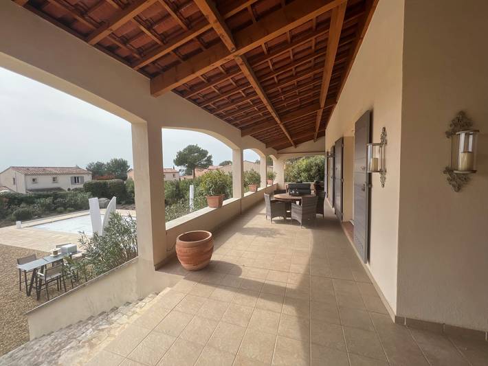 Gîte pour 8 personnes, avec piscine