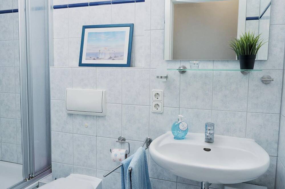 Ganze Wohnung, Charmante Erdgeschosswohnung in reetgedeckter, ruhiger Ferienanlage! - Achtern in Müggenburg, Zingst