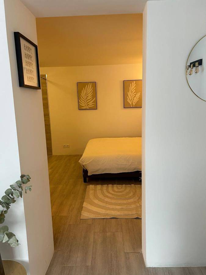 Appartement entier, One-Bedroom Apartment in Seillans, Région de Draguignan
