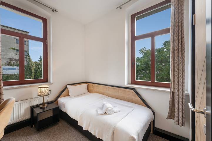 Ganze Wohnung, Apartment 'Moscow Double Room' mit Gemeinschaftsgarten und WLAN in Weißenfels, Saale-Unstrut