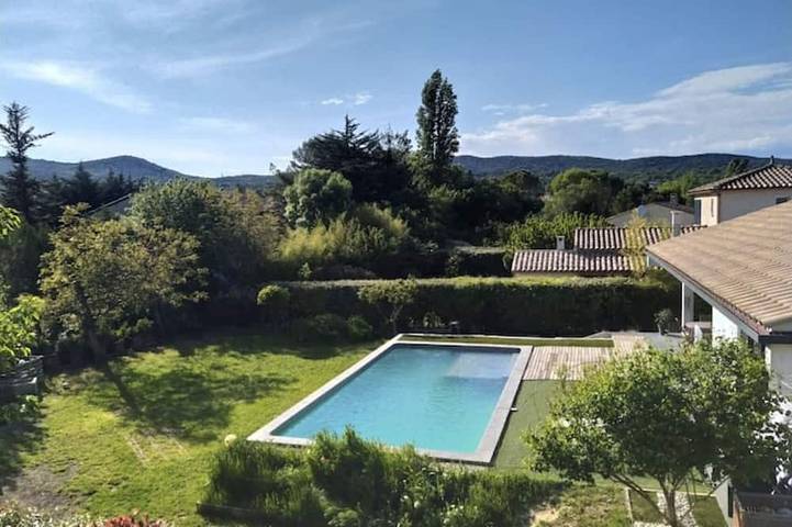 Location de vacances pour 8 personnes, avec Jacuzzi et Piscine à Saint-Martin-de-Londres - 3