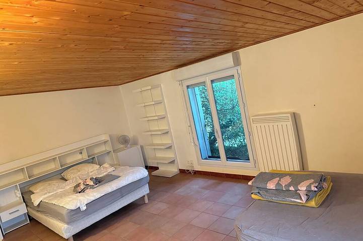 Maison d’hôte calme au cœur du village de Barjols Billard Baby jacuzzi Animaux in Barjols, Région de Brignoles