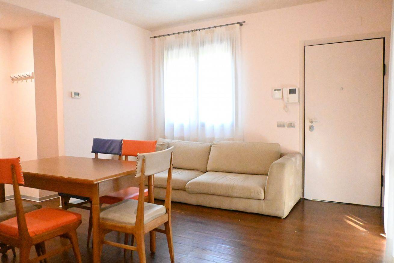 Entire apartment, Se185 – Senigallia, renovated two-bedroom apartment with garden and garage in Senigallia (Municipality), Ancona Province