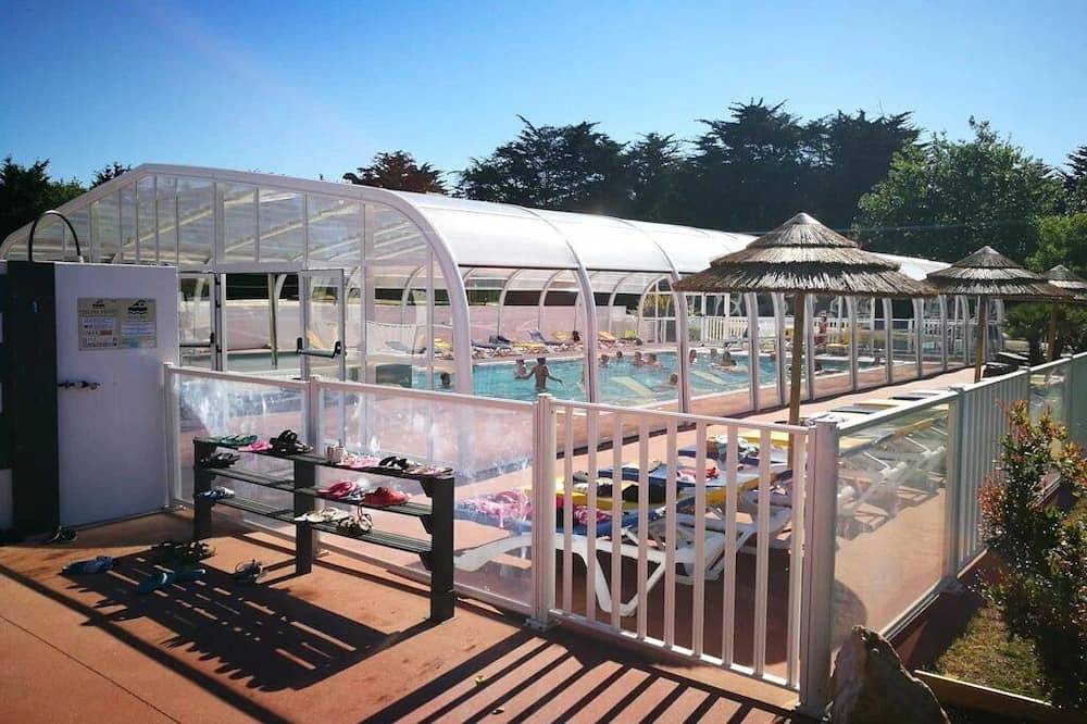 Zecamping 3 étoiles piscine couverte mobil-home Tv Lv Bbq 40m2 in Les Moutiers-en-Retz, Côte de Jade
