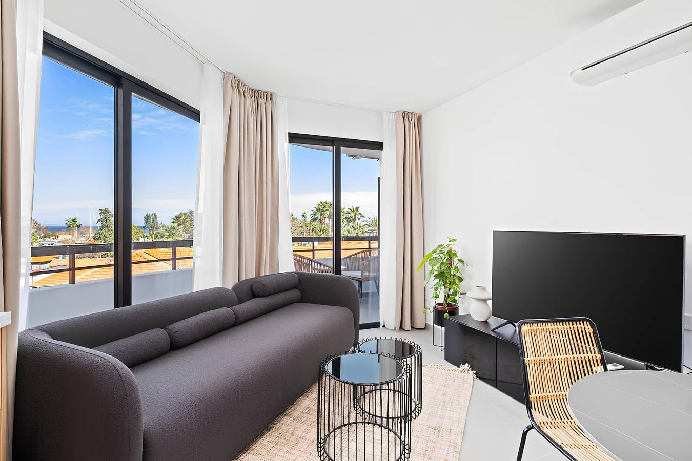 Appartement entier, Finikoudes Marina View 201 in Larnaca, District de Larnaca