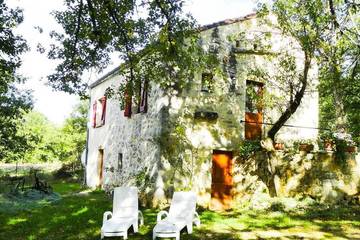 Agriturismo pour 2 personnes, avec jardin à Saint-Cirq-Lapopie