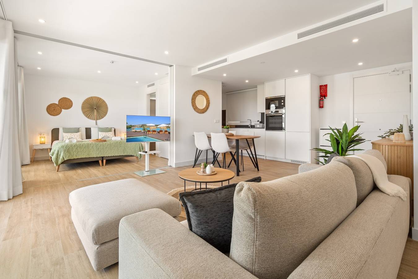 Ganze Wohnung, Stylish 2-Bed Apartment - Alcazaba Lagoon in Alcazaba Lagoon, Casares