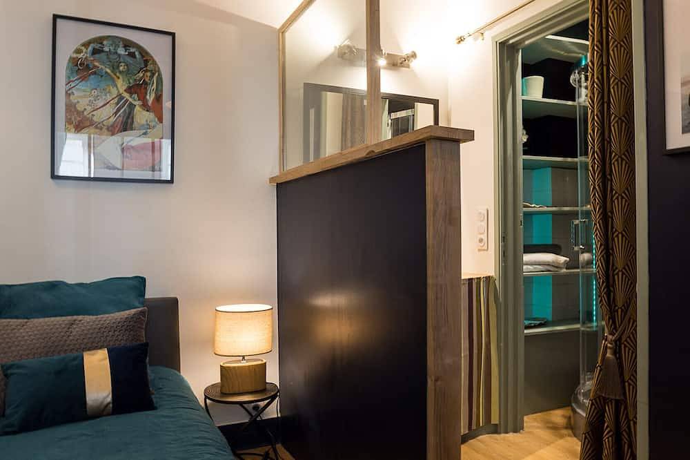 Entire apartment, Comfort and refinement in the heart of the city in Valence, Valence region