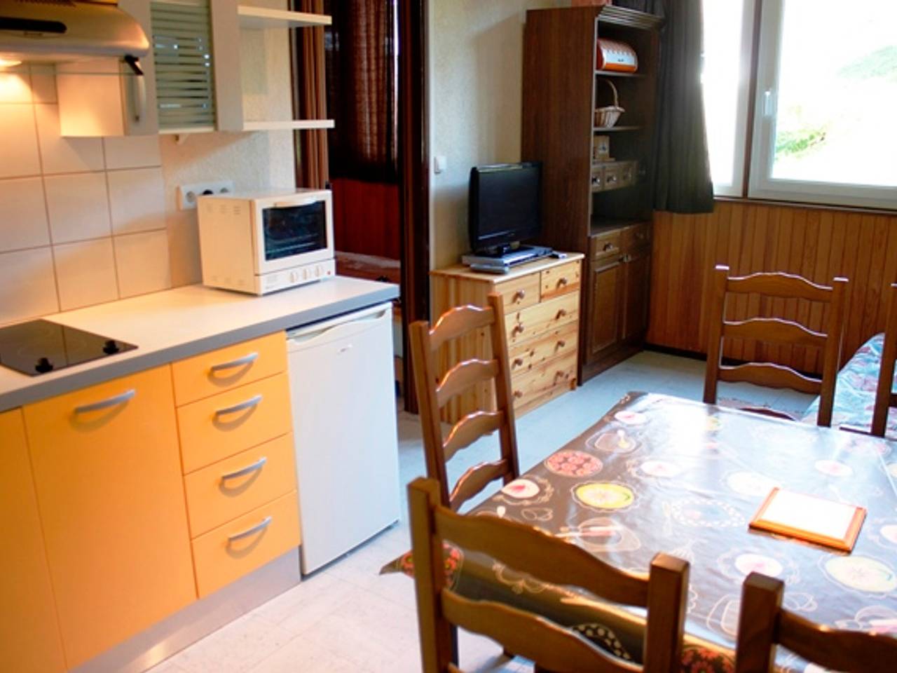 Chalet pour 5 Personnes dans Lac des Hermines, Besse-et-Saint-Anastaise