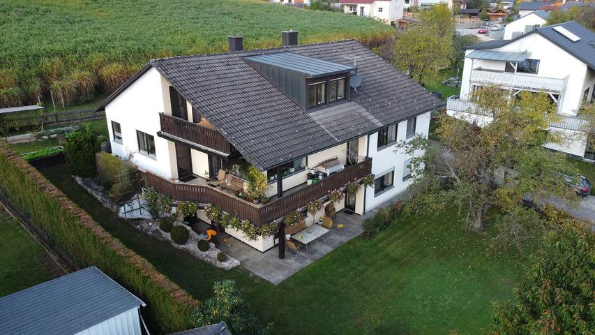 Ferienwohnung für 4 Personen, mit Balkon und Balkon/Terrasse sowie Terrasse und Garten
