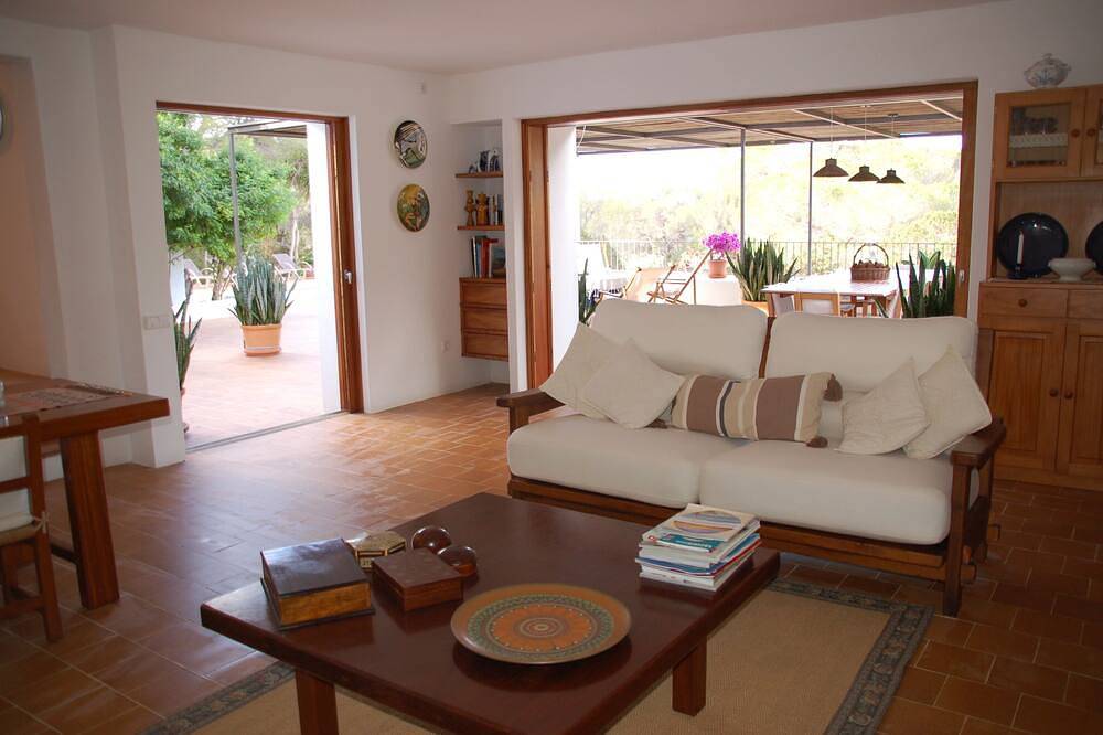 Villa mit privatem Überlaufpool, ideal für Familien und Veranstaltungen in Formentera, Balearen