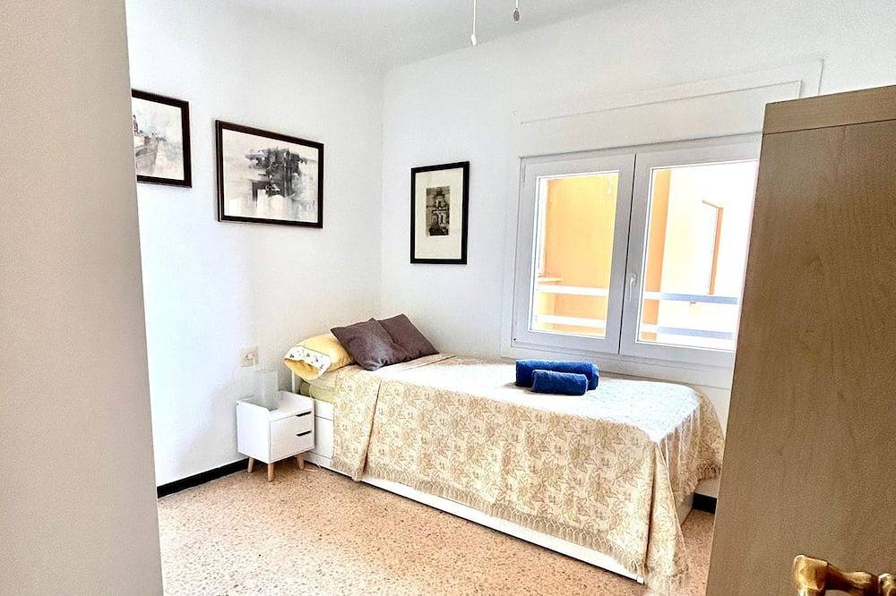 Entire apartment, Apartment in Puig: Facing the Sea in Playa Puebla de Farnals, el Puig de Santa Maria