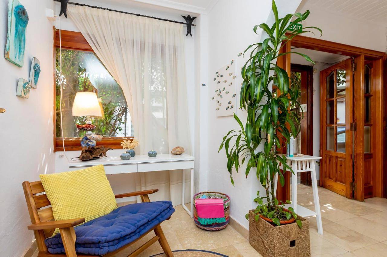 Hostal Manolita in Ocean Beach Ibiza, Sant Antoni de Portmany