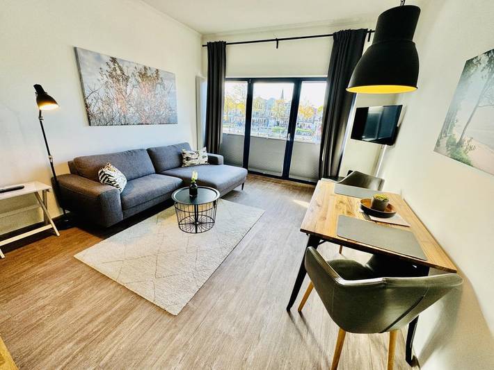 Ferienwohnung für 2 Personen, mit Balkon/Terrasse und Meerblick sowie Balkon in Warnemünde - 4