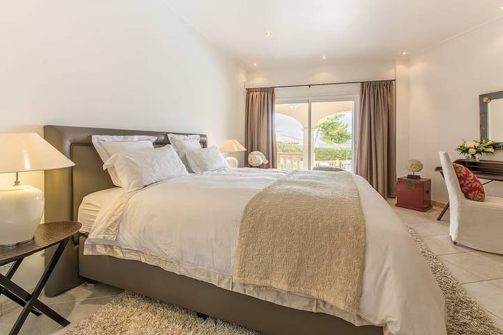 Villa für 8 Personen, mit Balkon und Whirlpool sowie Garten in Santa Ponsa - 2