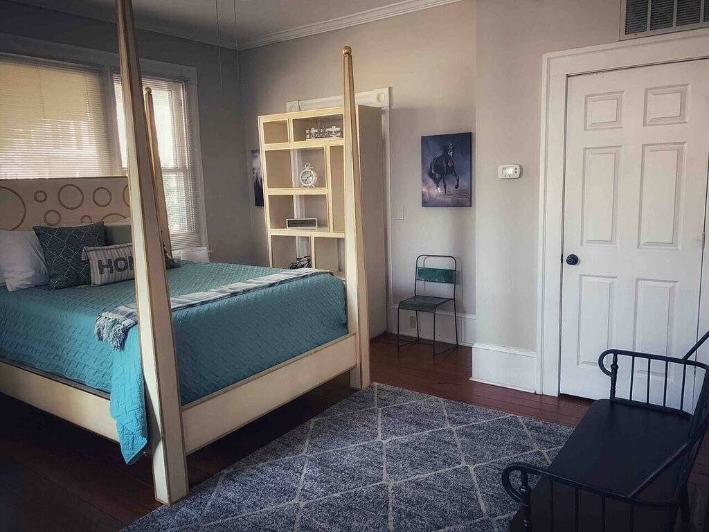 Ganze Wohnung, Fredonia on Front ! Best Location Downtown! in Wilmington, New Hanover County