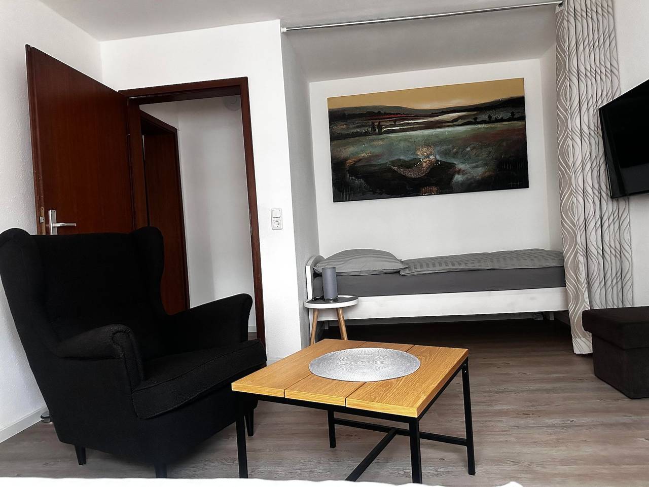 Ganze Ferienwohnung, Ferienwohnung Peklar - Appartement/Fewo, Dusche, Wc, 2 Wohn-Schlafräume in Bendorf, Landkreis Mayen-Koblenz