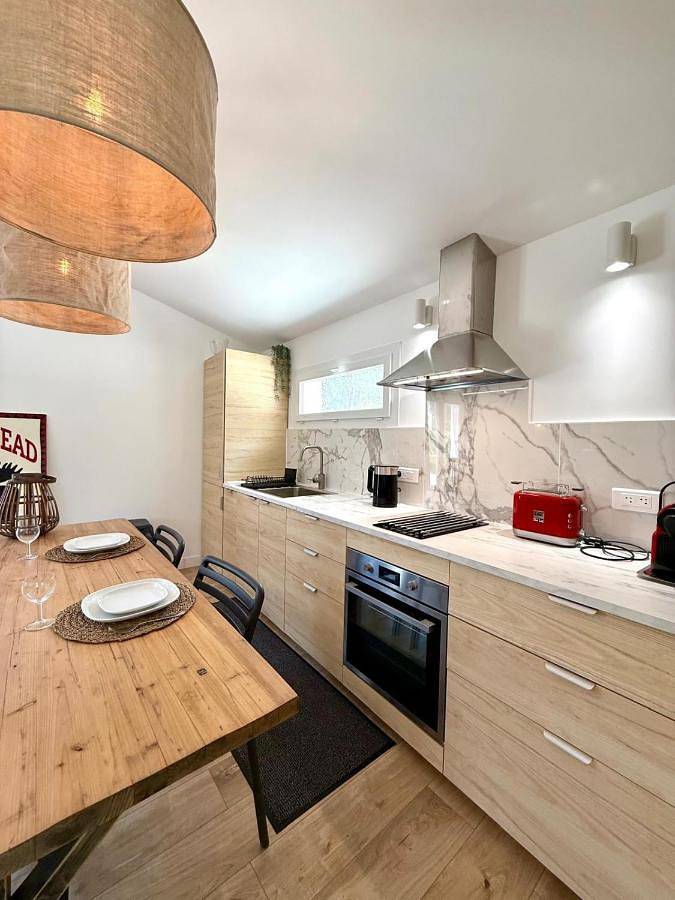 Location de vacances pour 4 personnes, avec piscine et terrasse à Contes - 3