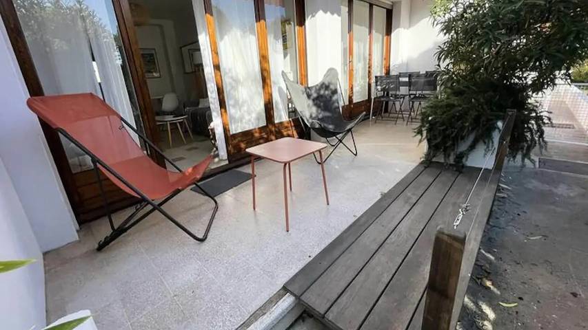 Gîte pour 7 personnes, avec terrasse dans Plage Mar Vivo