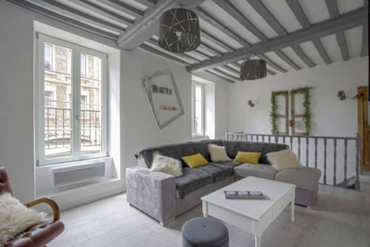 Location de vacances pour 10 personnes, avec Terrasse dans Office De Tourisme De Bayeux