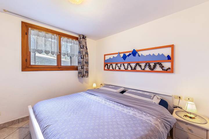Entire apartment, Apartment 'Tesero Margherita' with Mountain View, Shared Garden and Wi-Fi in Tesero, Fleimstaler Alpen