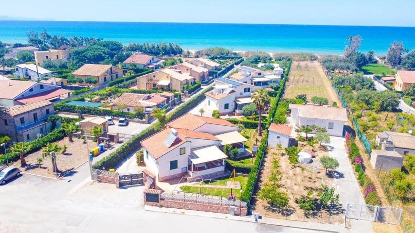 Casa de vacaciones para 6 personas, con jardín además de vistas y piscina, Se admiten mascotas - 1