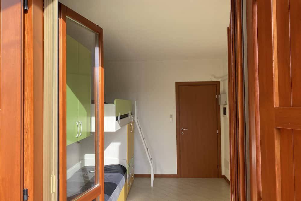Casa Moia – Luxus Haus mit Privatsphäre, Klima, Pool & Blick auf Iseosee ★★★★★ in Gallinarga, Gemeinde Tavernola Bergamasca