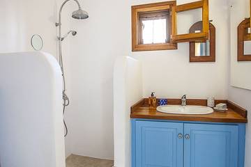 Villa for 5 People in Skopelos, Decentralized Administration of Thessaly - Central Greece, Photo 4