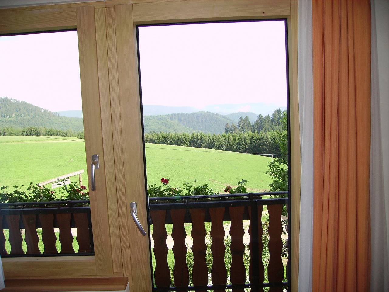 Ganze Wohnung, Ferienwohnung Äckerbartle, 55qm" mit Gemeinschaftsgarten, Balkon und Wlan in Wolfach, Mittlerer Schwarzwald