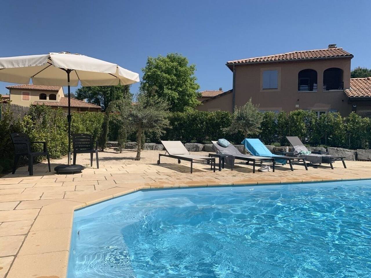 Villa pour 8 personnes avec balcon in Vallon-Pont-d'Arc, Ardèche