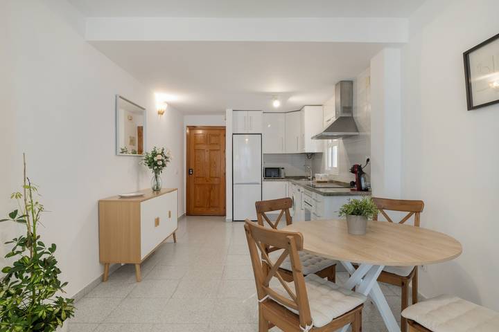 Entire apartment, Apartamento Milo: vistas al mar, Wi-Fi y aire acondicionado in Playa de los Bateles (Conil de la Frontera), Conil de la Frontera