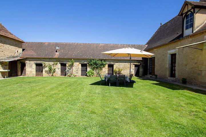 Gîte pour 4 personnes à Saint-Chamassy