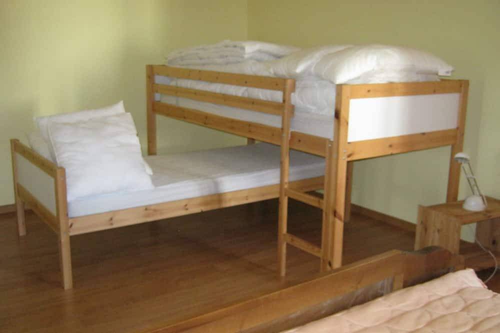 Location Gîte Saint-Just-Luzac -Charente Maritime pour 5 personnes in Saint-Just-Luzac, Côte de Beauté